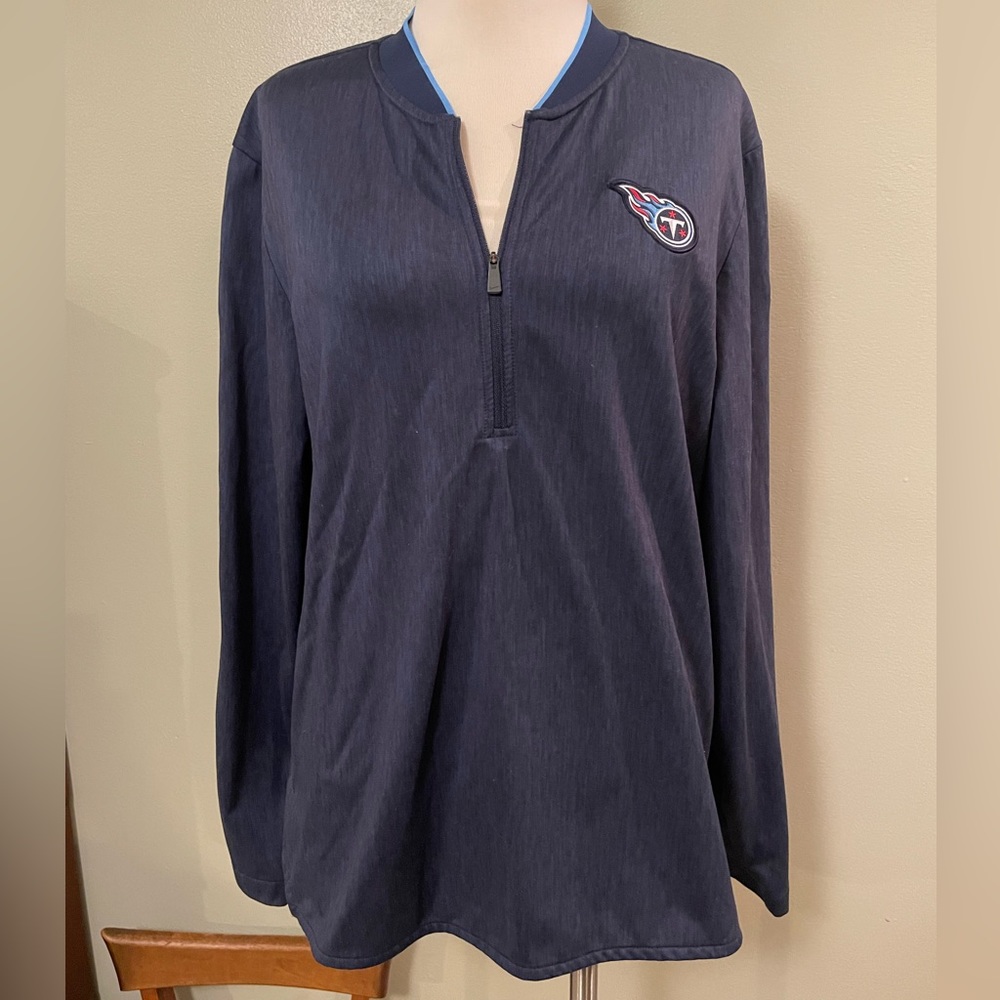 Titans quarter-zip Nike Pullover - size Medium